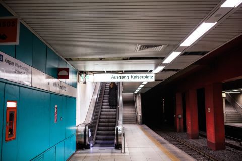 J 1 J 1